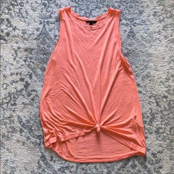 Sleeveless top - Picture 1 of 3